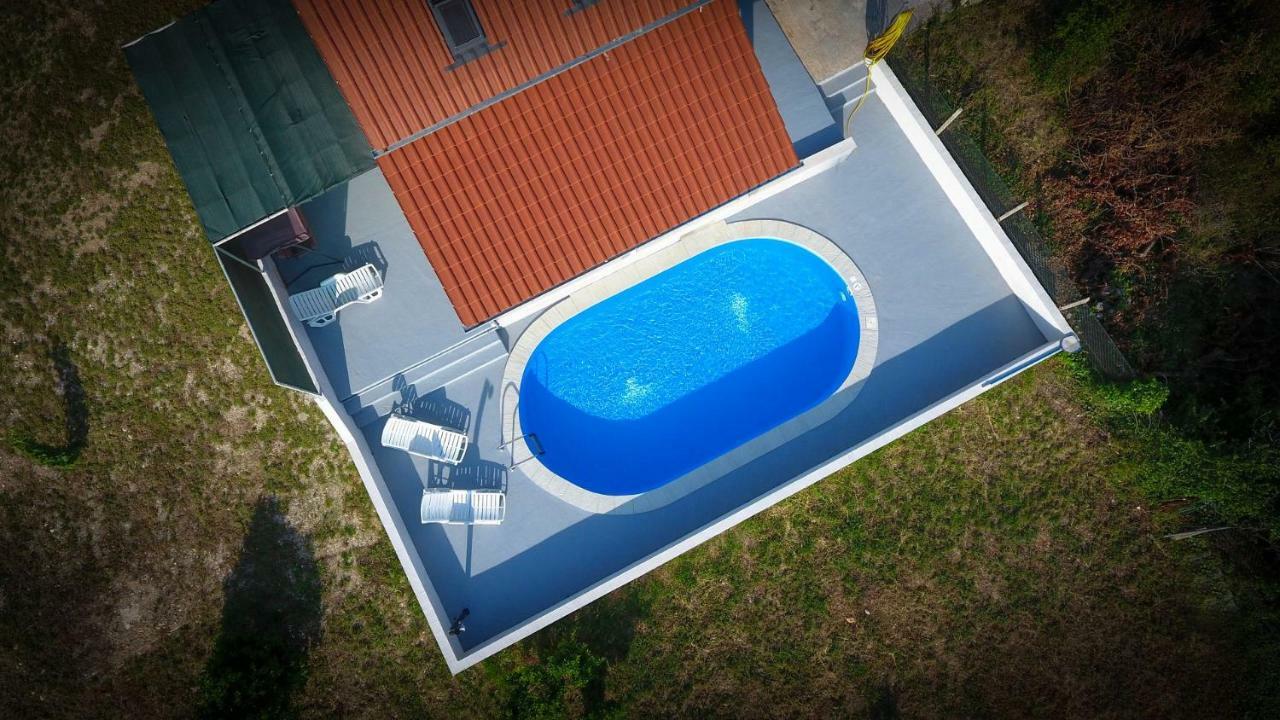 Villa Baras Garden - House With Pool Mirca  Экстерьер фото